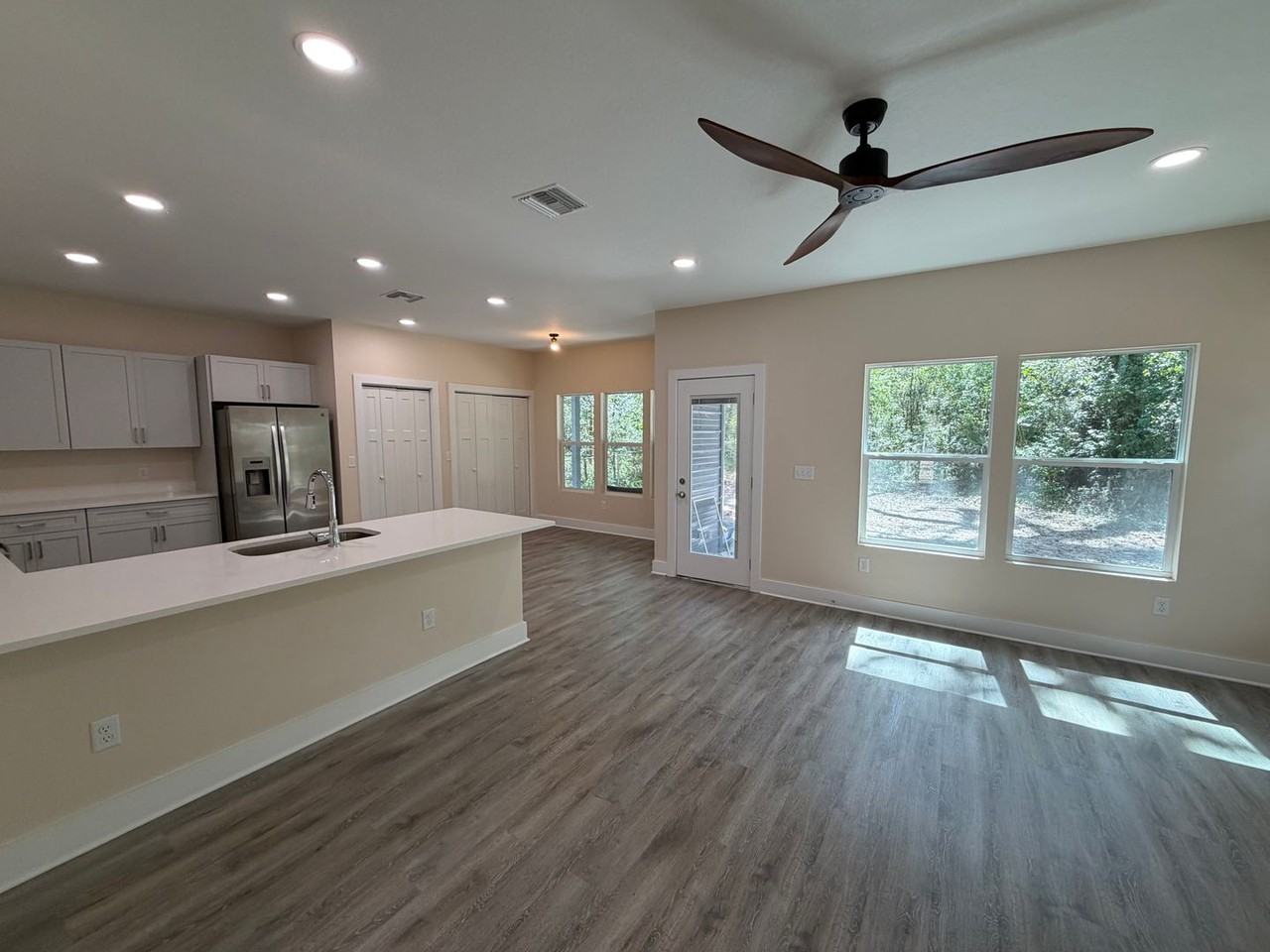 4409 Nw 31st Ave - Photo 7 of 24