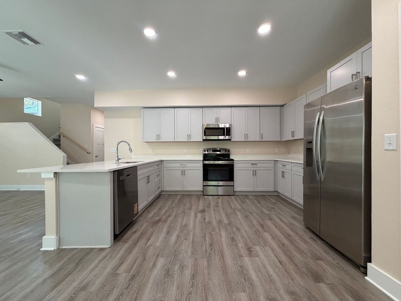 4409 Nw 31st Ave - Photo 4 of 24