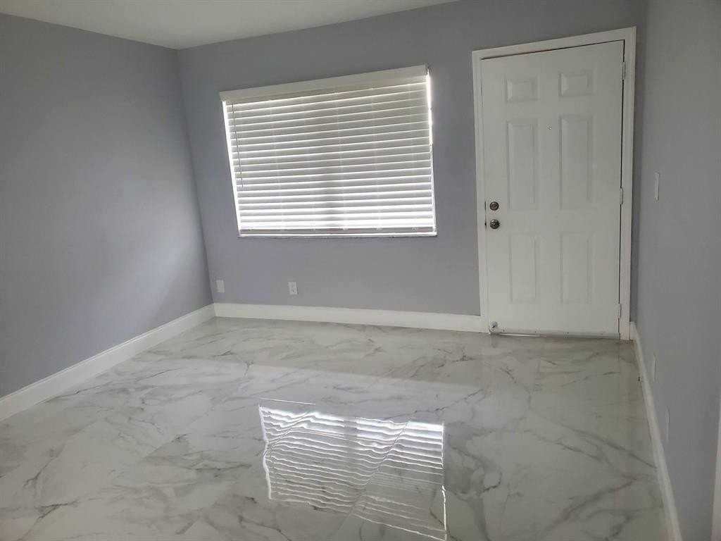 9430 Boca Cove Cir Apt 203 - Photo 3 of 15