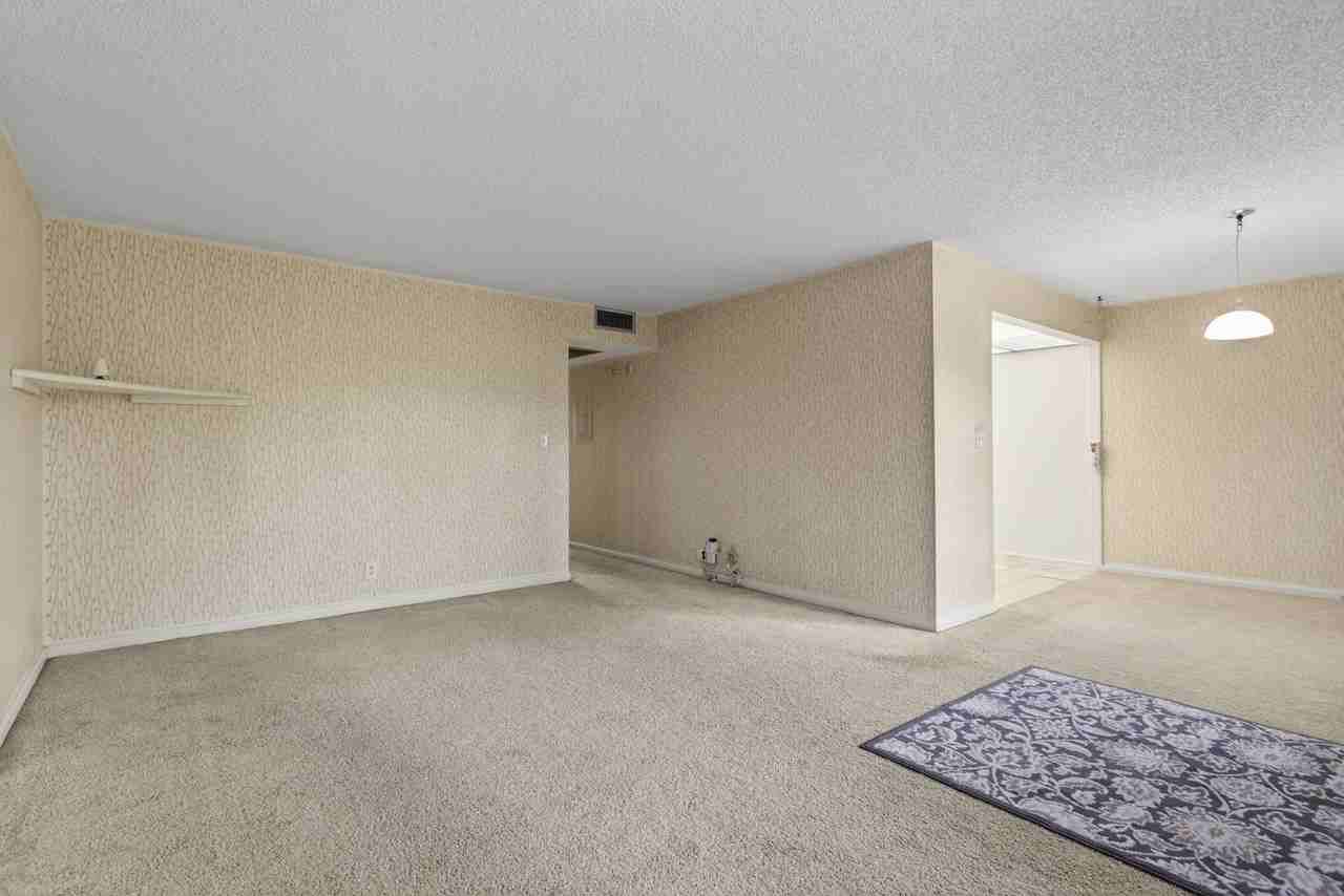 1904 Bermuda Cir #G3 - Photo 4 of 29