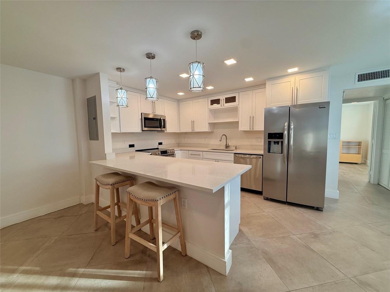 195 Flanders E Unit 195 - Photo 7 of 41