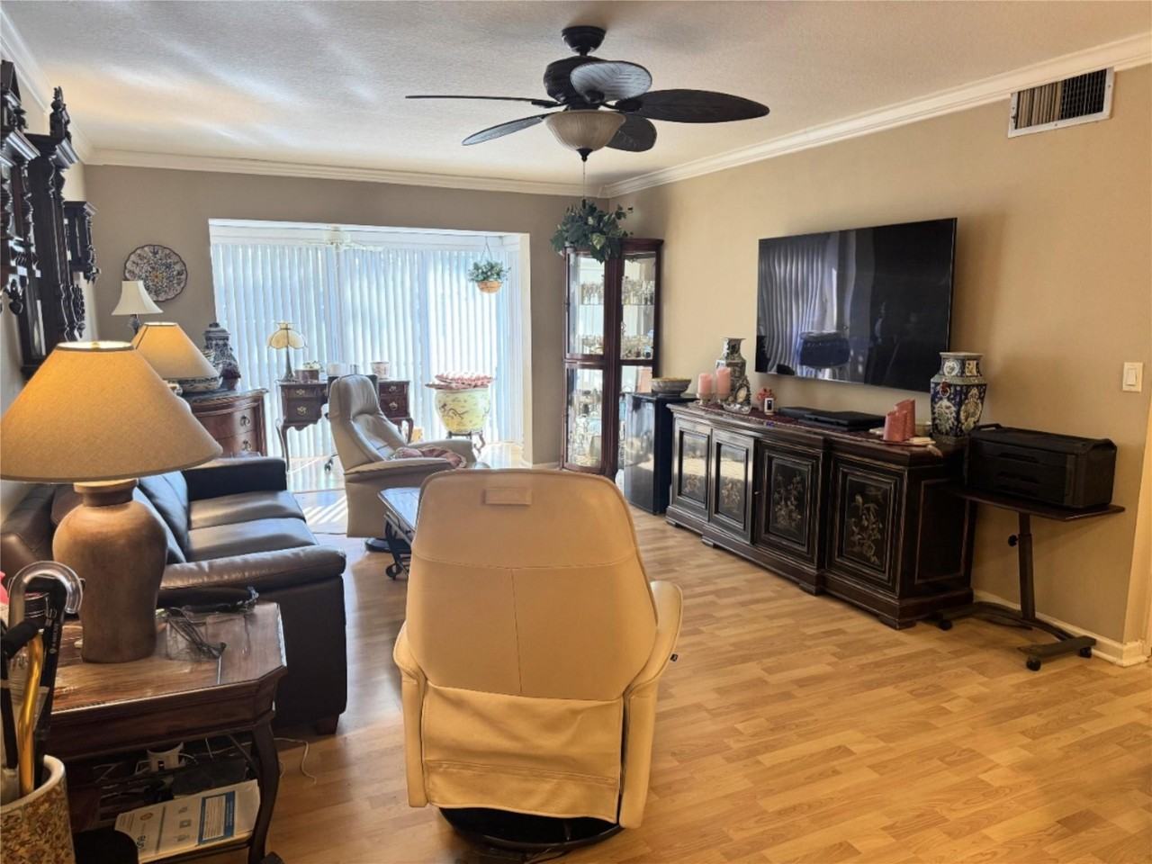 6219 Bay Club Dr #3 - Photo 6 of 27