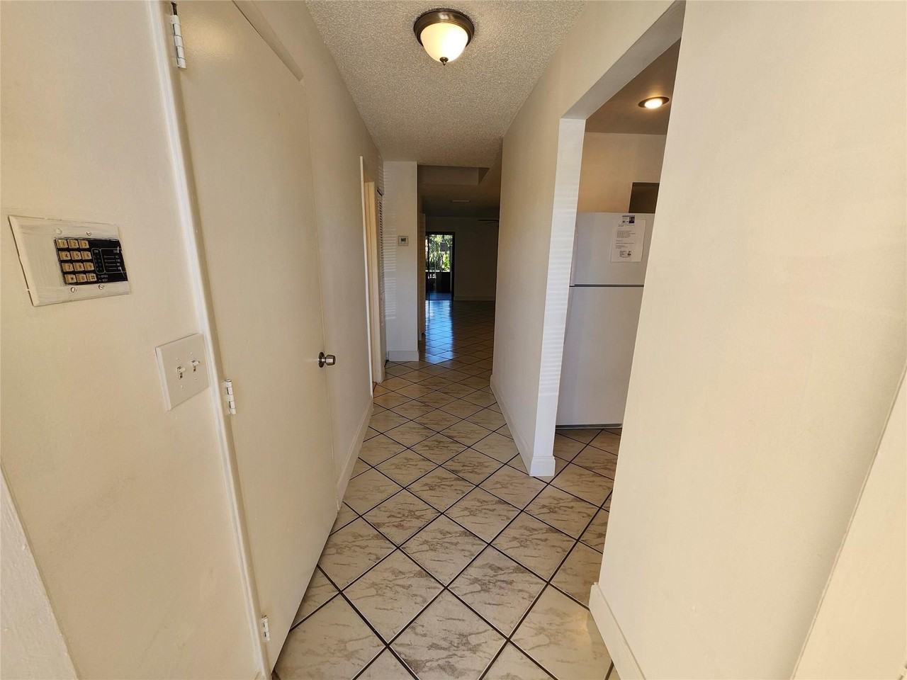 9421 Nw 15th St #234 - Photo 3 of 30