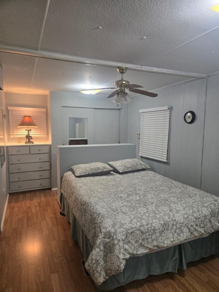 2321 Sw 87th Ter - Photo 5 of 8