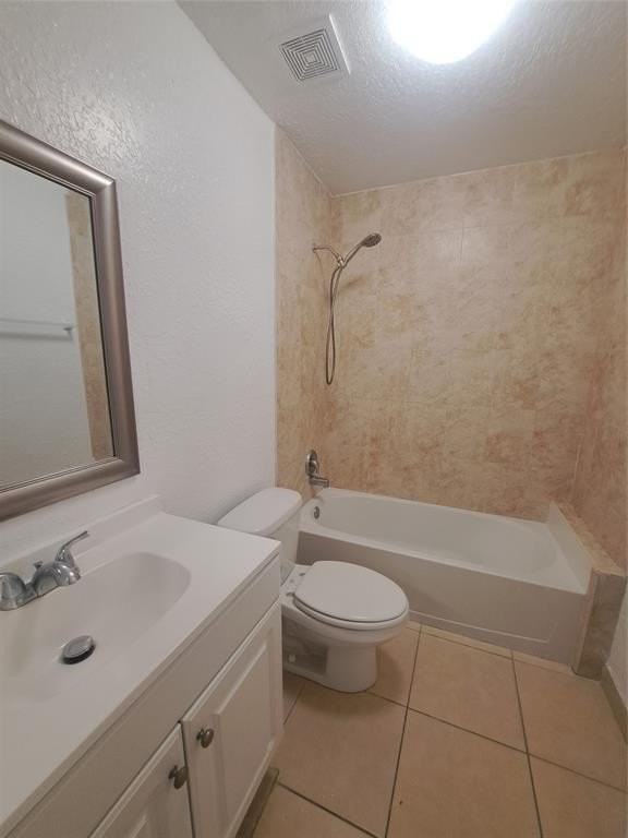 2801 Riverside Dr Apt 407 - Photo 4 of 10