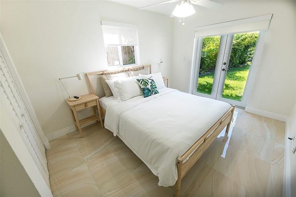 1162 Hayes St - Photo 6 of 36