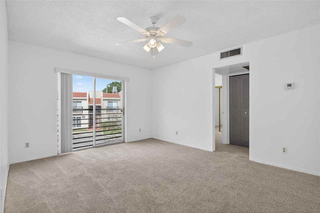 5314 Ne 6th Ave #20G - Photo 3 of 19