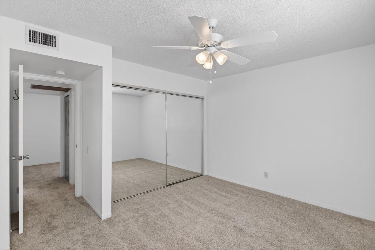 5314 Ne 6th Ave #20G - Photo 5 of 19