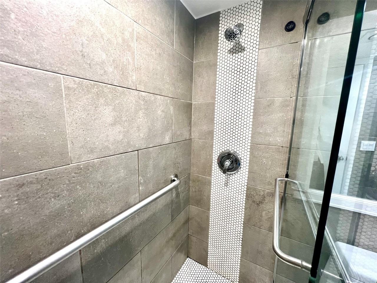 111 Oakridge I Unit 111 - Photo 7 of 12