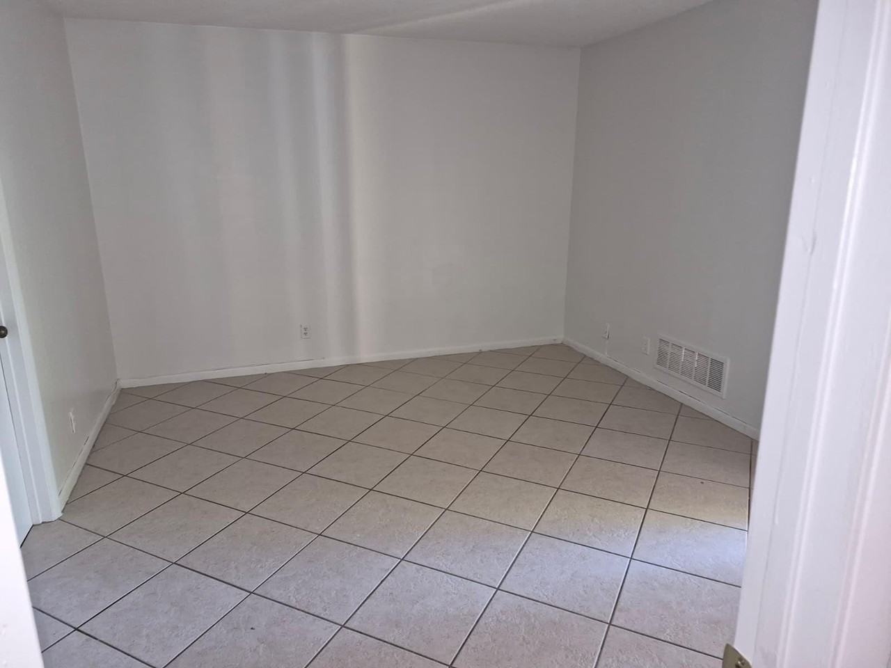 2966 Coral Springs Dr - Photo 7 of 9