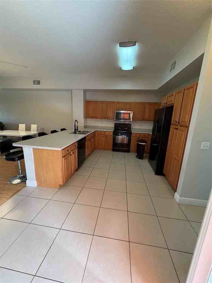 7401 Palomino Dr #117 - Photo 5 of 36