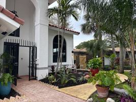 featured image of 307 N Highland Dr