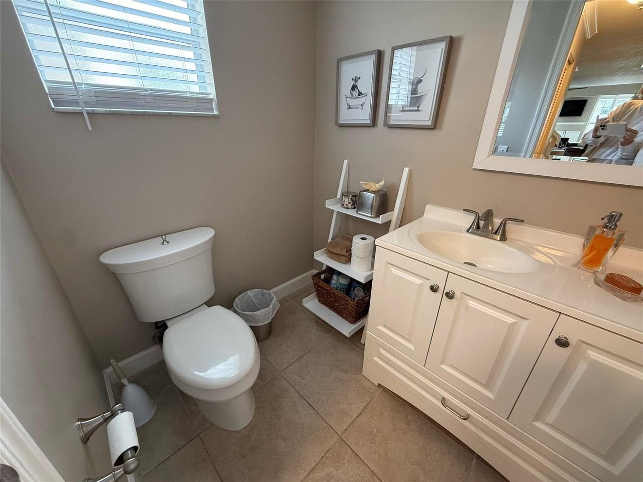 22861 Ironwedge Dr - Photo 6 of 31