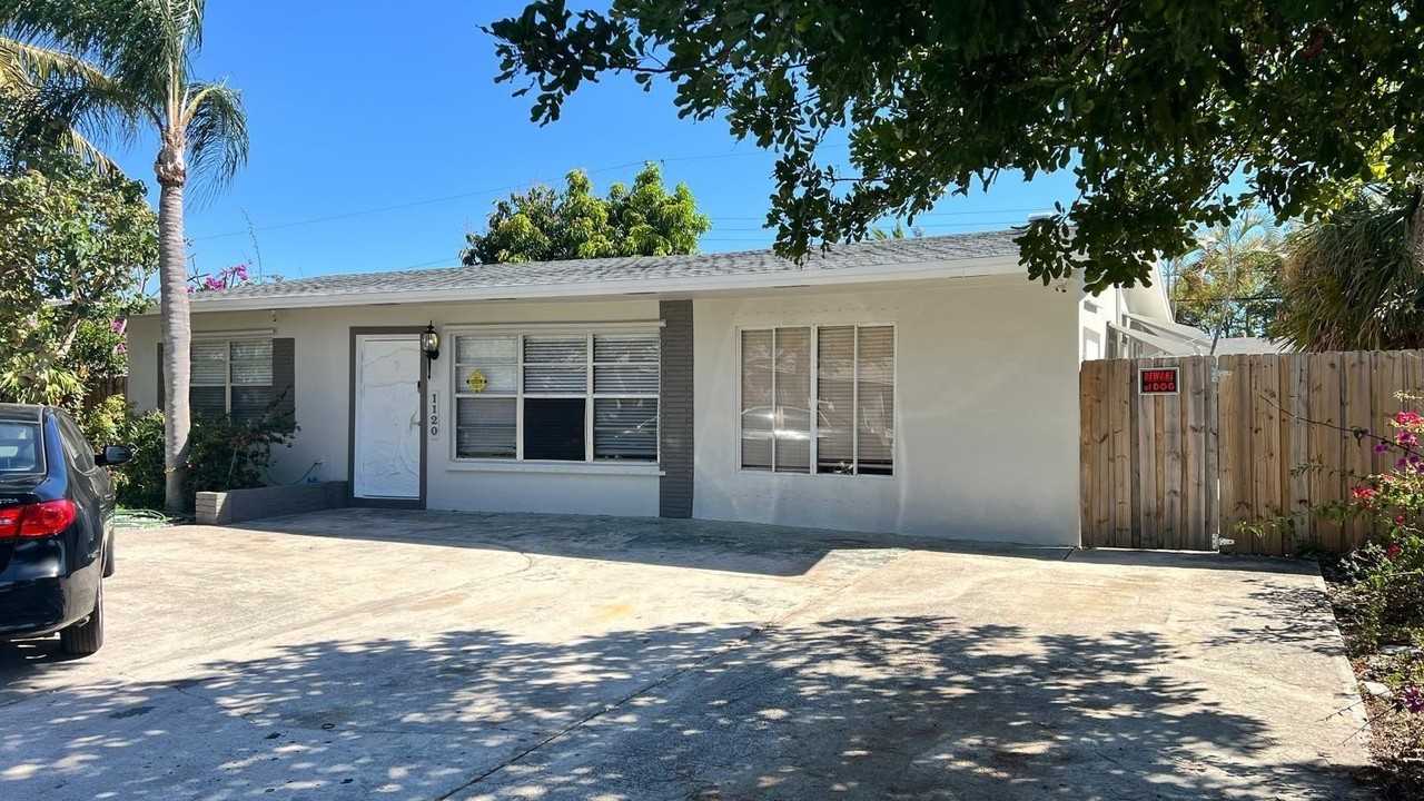 1120 Ne 23rd Pl - Photo 3 of 29