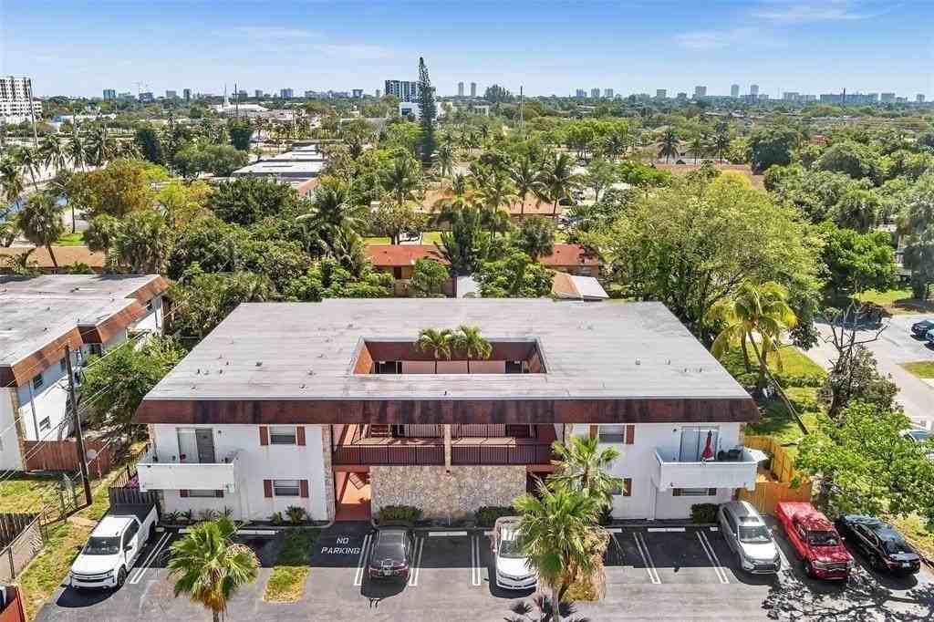 230 Sw 1st St #G8 - Photo 3 of 16
