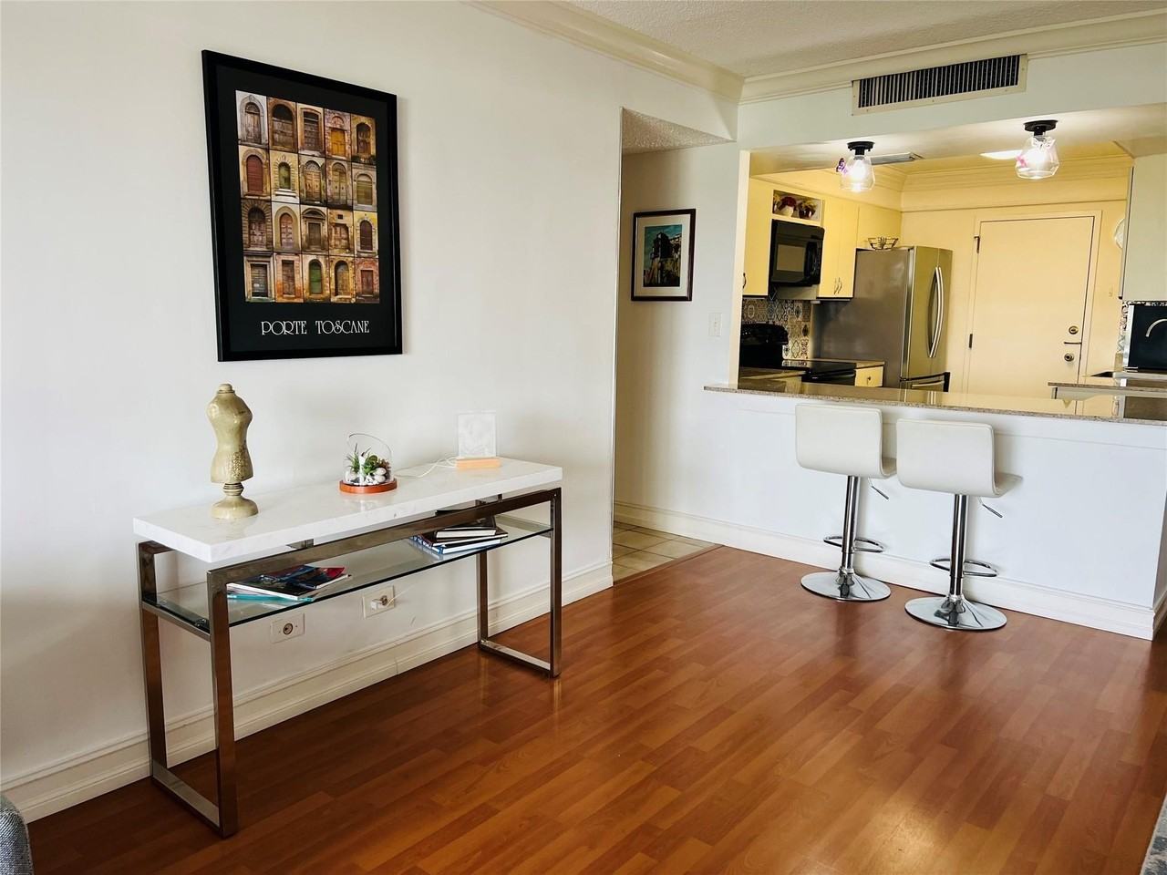 800 Ne 195th St Apt 605 - Photo 6 of 44