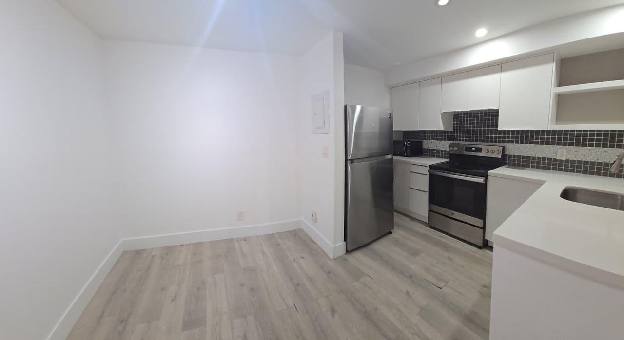 10930 Royal Palm Blvd Unit 10930 - Photo 2 of 31