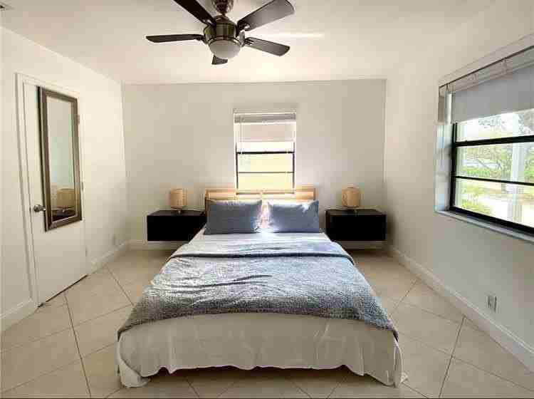 11613 Nw 28th St Unit 2 - Photo 4 of 12