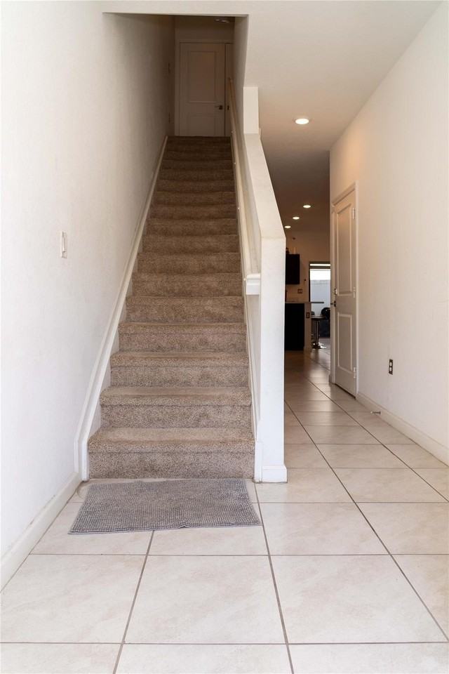 1176 Sw 7th Ct - Photo 2 of 25