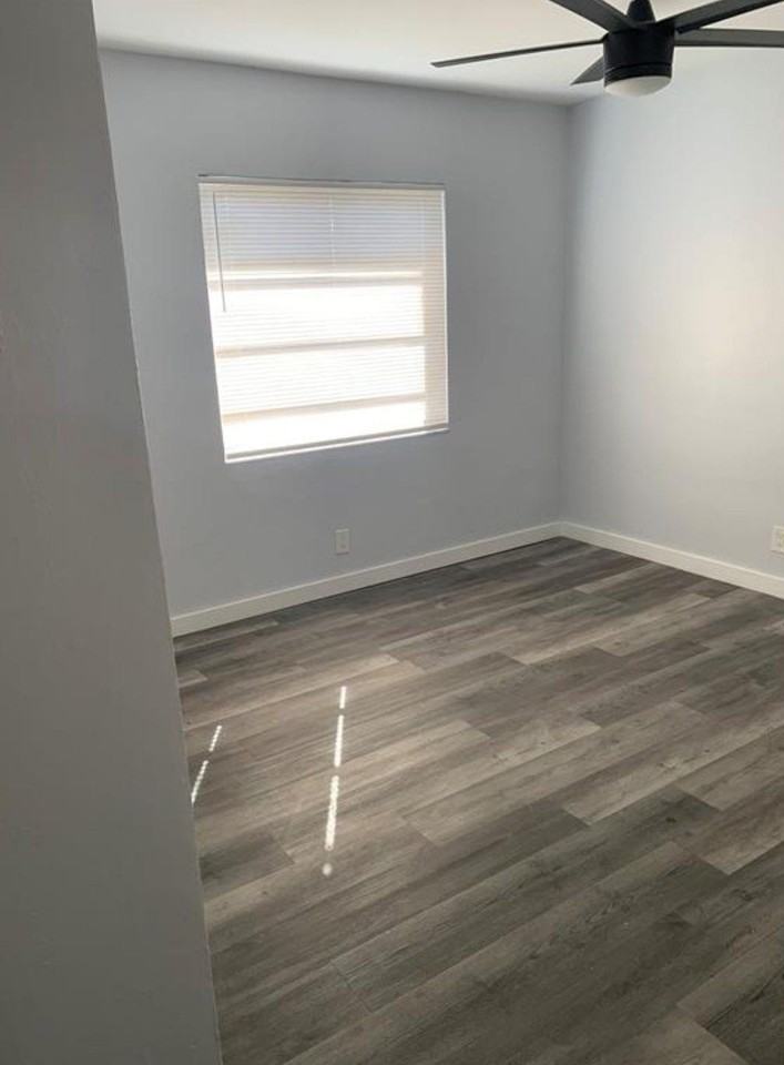 600 Ne 46th Ct Apt 4 - Photo 4 of 9