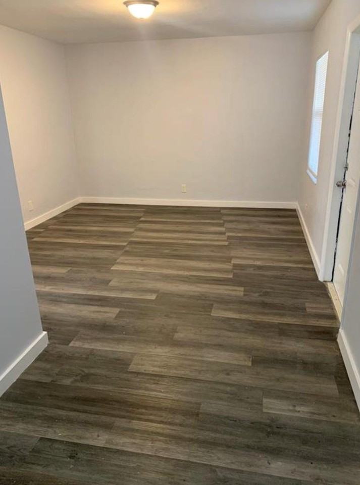 600 Ne 46th Ct Apt 4 - Photo 7 of 9