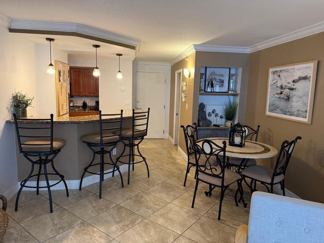 6917 Collins Ave Apt 506 - Photo 2 of 6