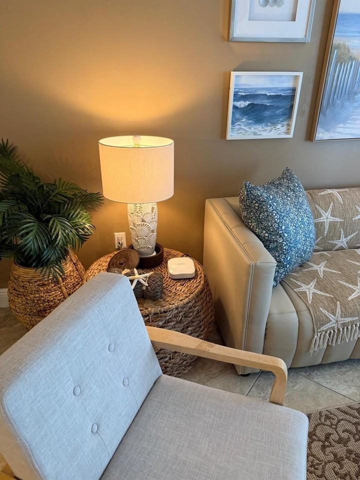 6917 Collins Ave Apt 506 - Photo 4 of 6