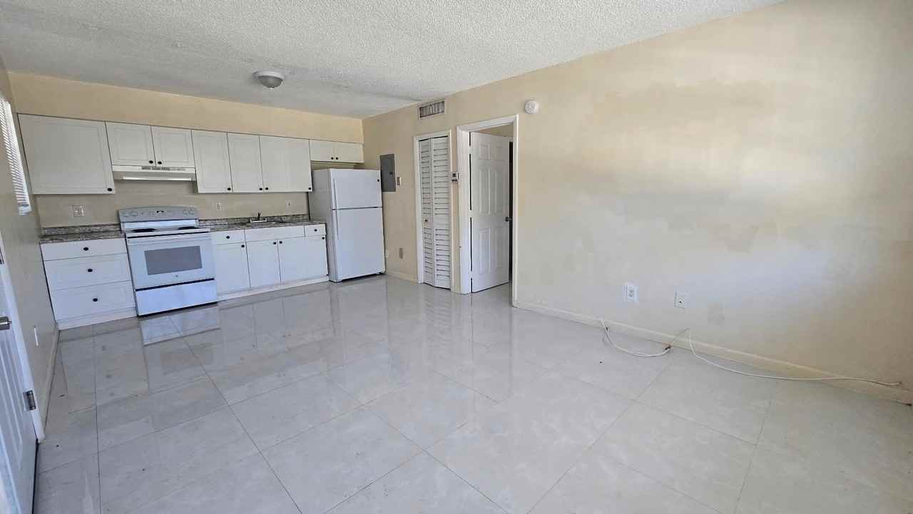 1290 Ne 142nd St Apt 6 #Apt 6