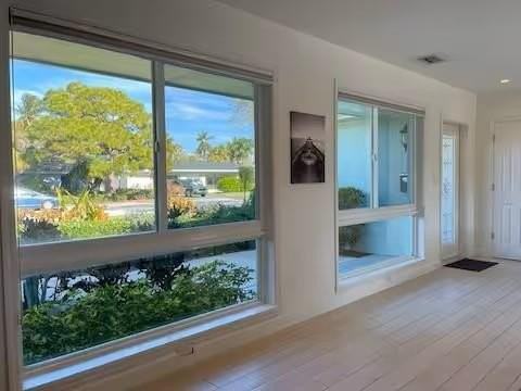 1580 Se 5th St - Photo 7 of 37