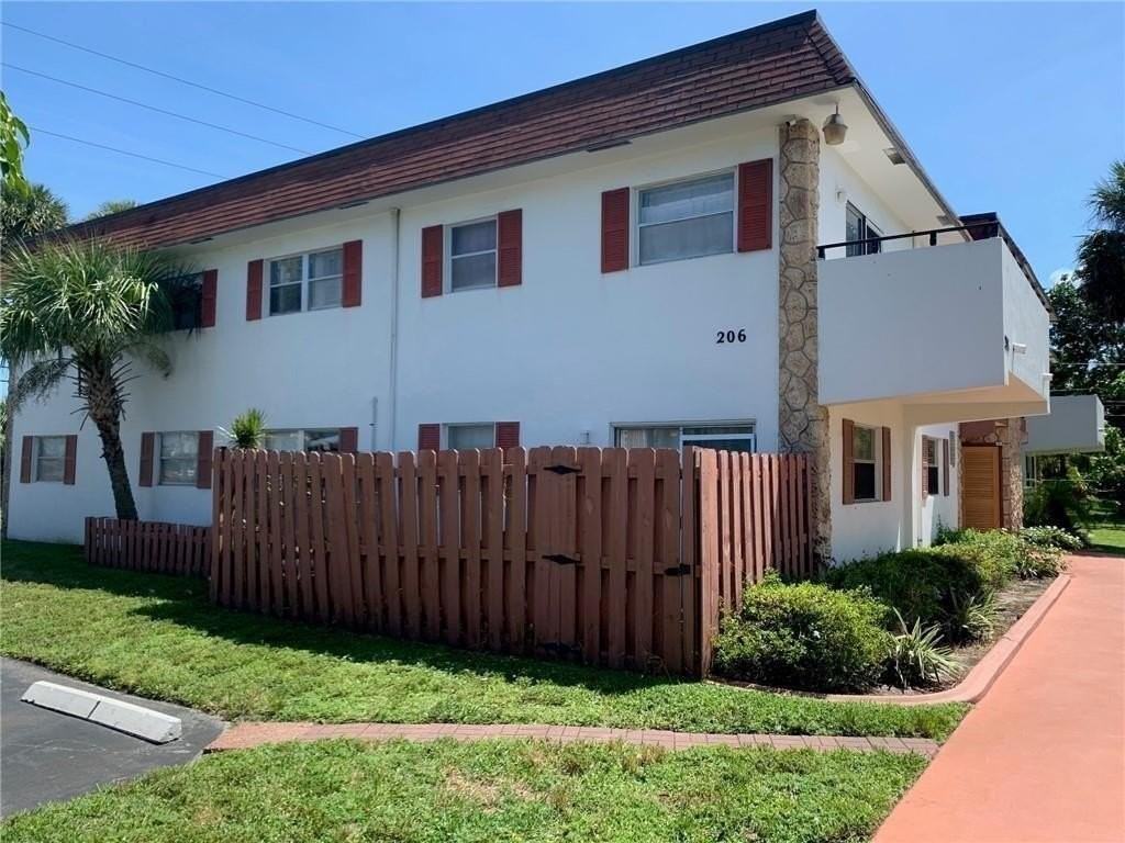 206 Sw 1st St #J4