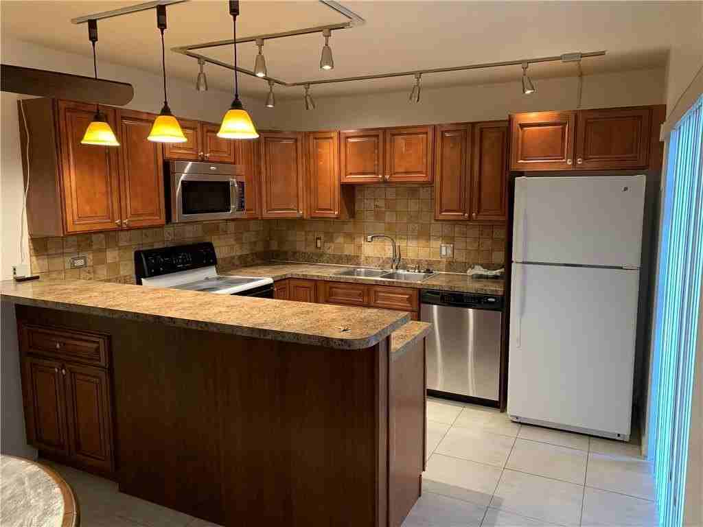 2942 Sw 22nd Cir #8A - Photo 3 of 26