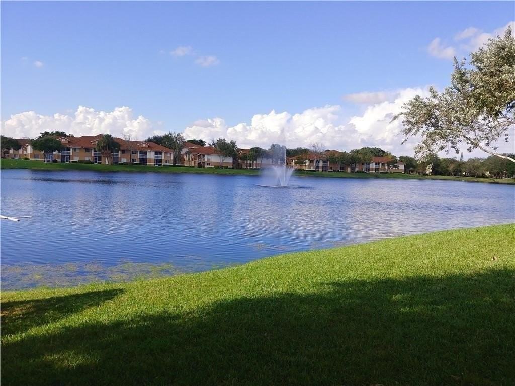 705 Nw 91st Ter - Photo 6 of 17