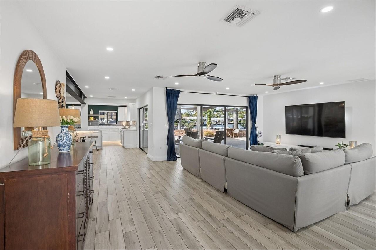 600 Sw 8th Ter - Photo 4 of 50