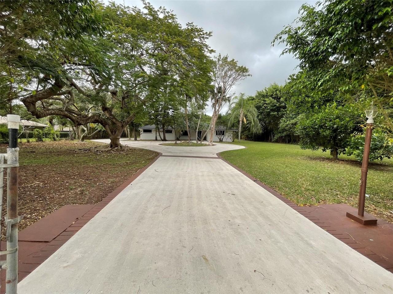 16881 Sw 276th St - Photo 2 of 17