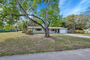 417 Ne 10th Ave - Photo 1 of 1