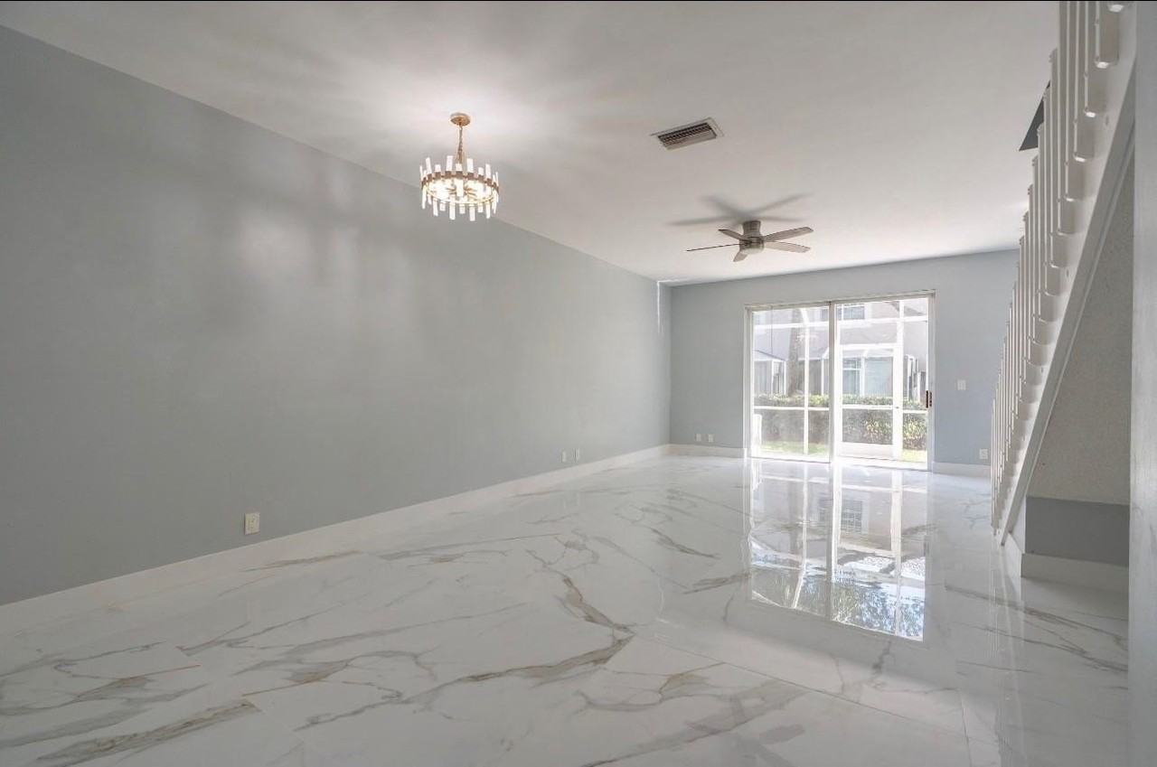 1928 Madeira Dr - Photo 7 of 39