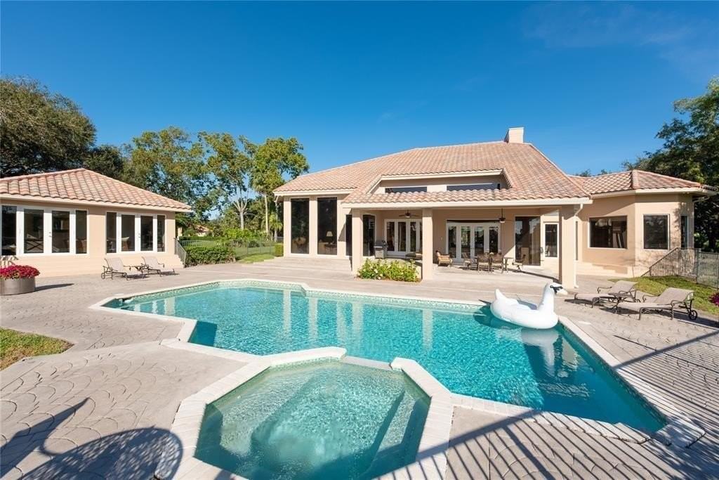 3190 Willow Ln - Photo 5 of 25