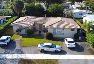 2120 Ne 56th St Unit A - Photo 1 of 1