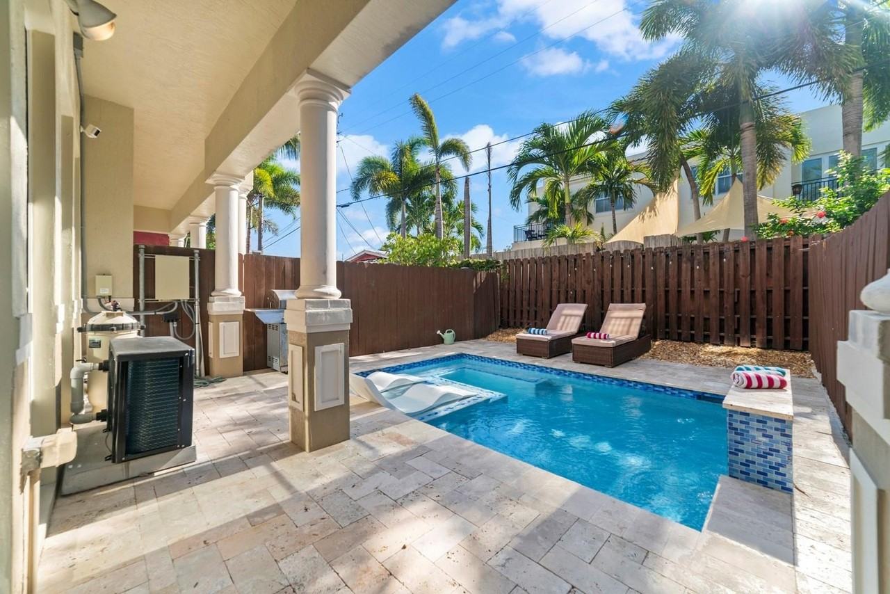 1849 Ne 26th Ave Apt 2 - Photo 7 of 31