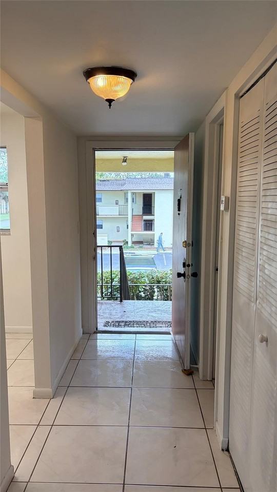 5515 N Lakewood Cir #122 - Photo 6 of 16