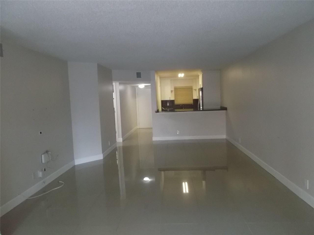 2955 Riverside Dr #103 - Photo 4 of 26