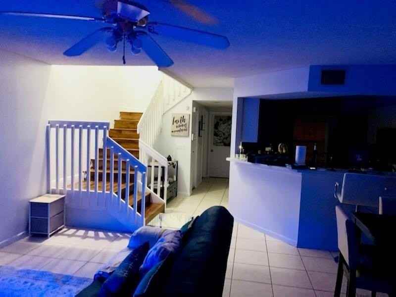 8121 Southgate Blvd - Photo 3 of 8