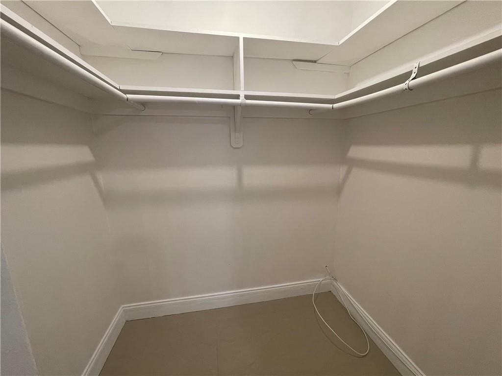 2451 Lincoln St Apt 6 - Photo 6 of 18