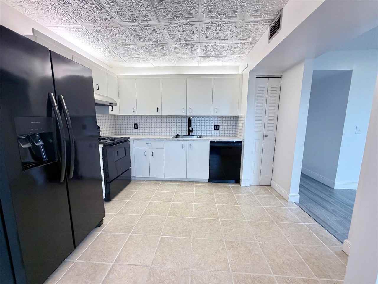 801 Sw 133rd Ter #410K - Photo 6 of 25