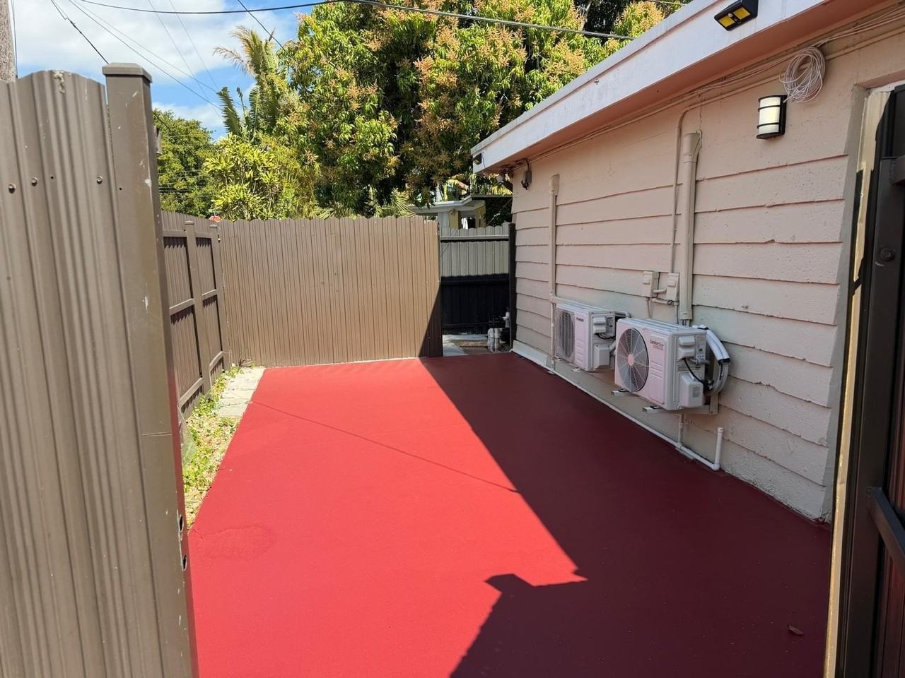 707 Ne 15th St #A - Photo 3 of 18