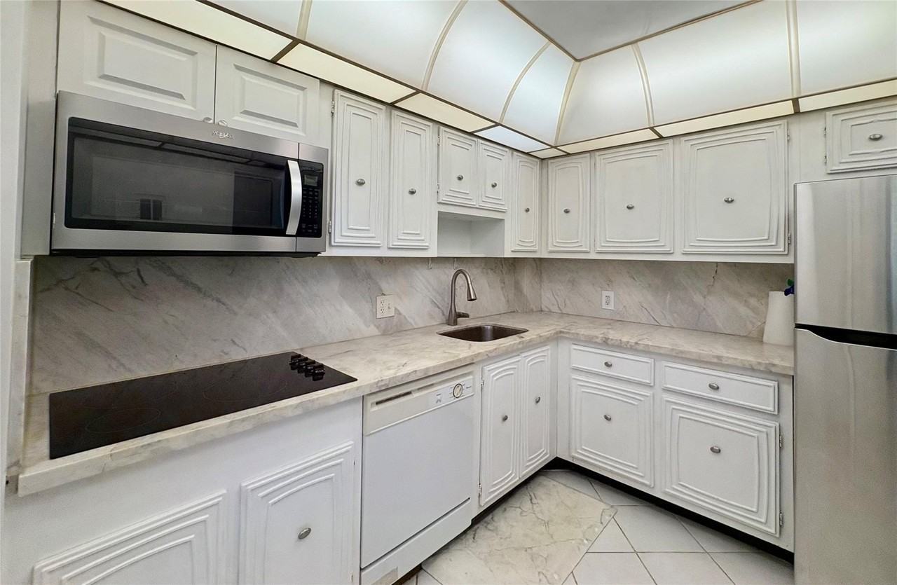 2601 S Course Dr Apt 406