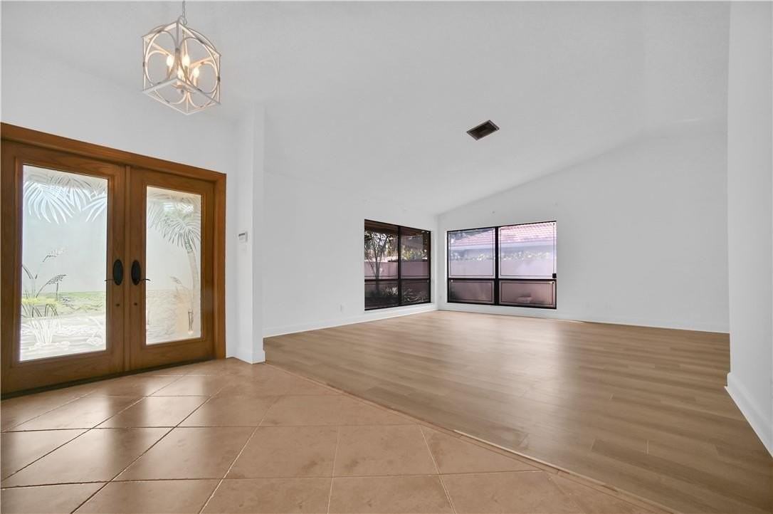 10765 Nw 9th Ct - Photo 3 of 33