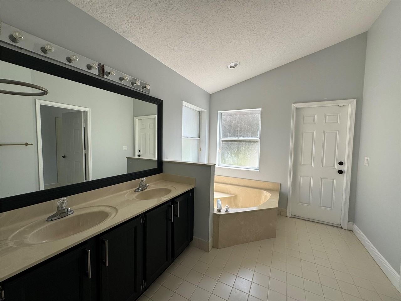 12146 Orange Blvd - Photo 6 of 8