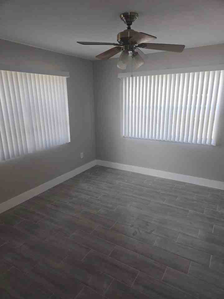 7531 Polk St - Photo 7 of 16