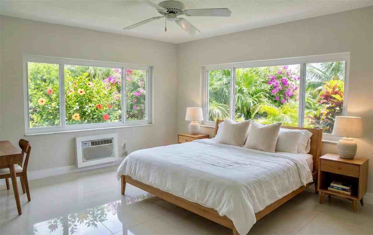 9271 W Bay Harbor Dr #11 - Photo 5 of 13